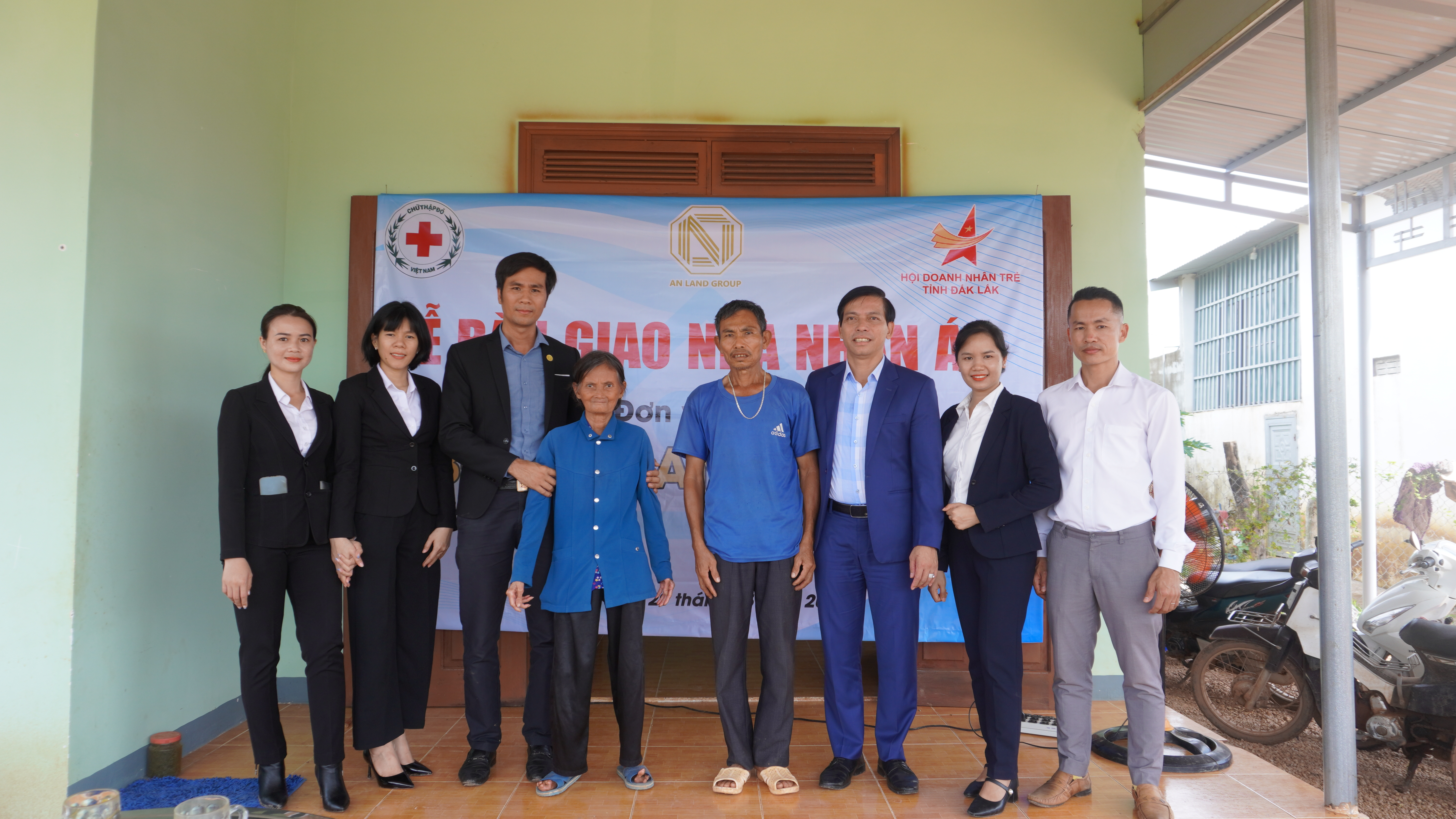 CÔNG TY BĐS AN LAND BÀN GIAO VÀ KHỞI CÔNG NHÀ NHÂN ÁI TẠI EA RÔK, EA BUNG HUYỆN EA SÚP