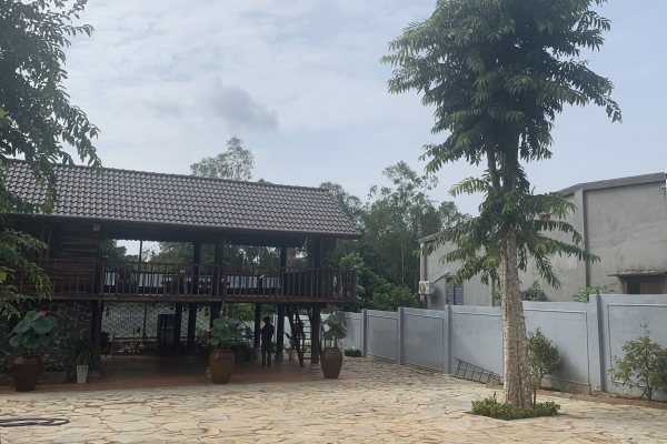 CẦN BÁN  CĂN NHÀ VƯỜN  WIEW  SUỐI CỰC ĐẸP TOẠ LẠC TẠI TP BMT